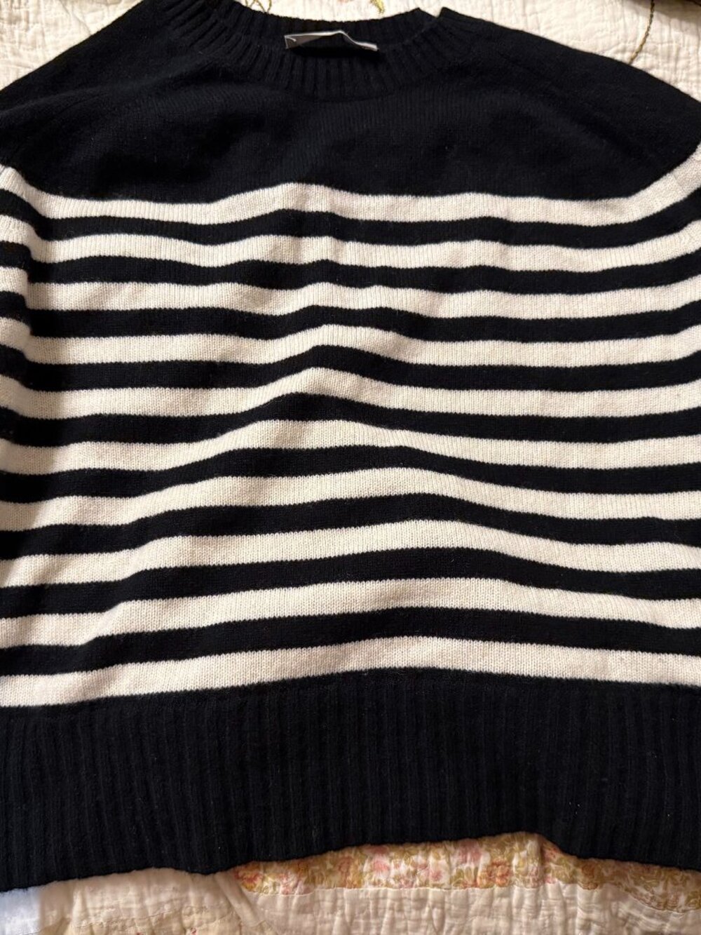 Everlane Boxy Cashmere Sweater